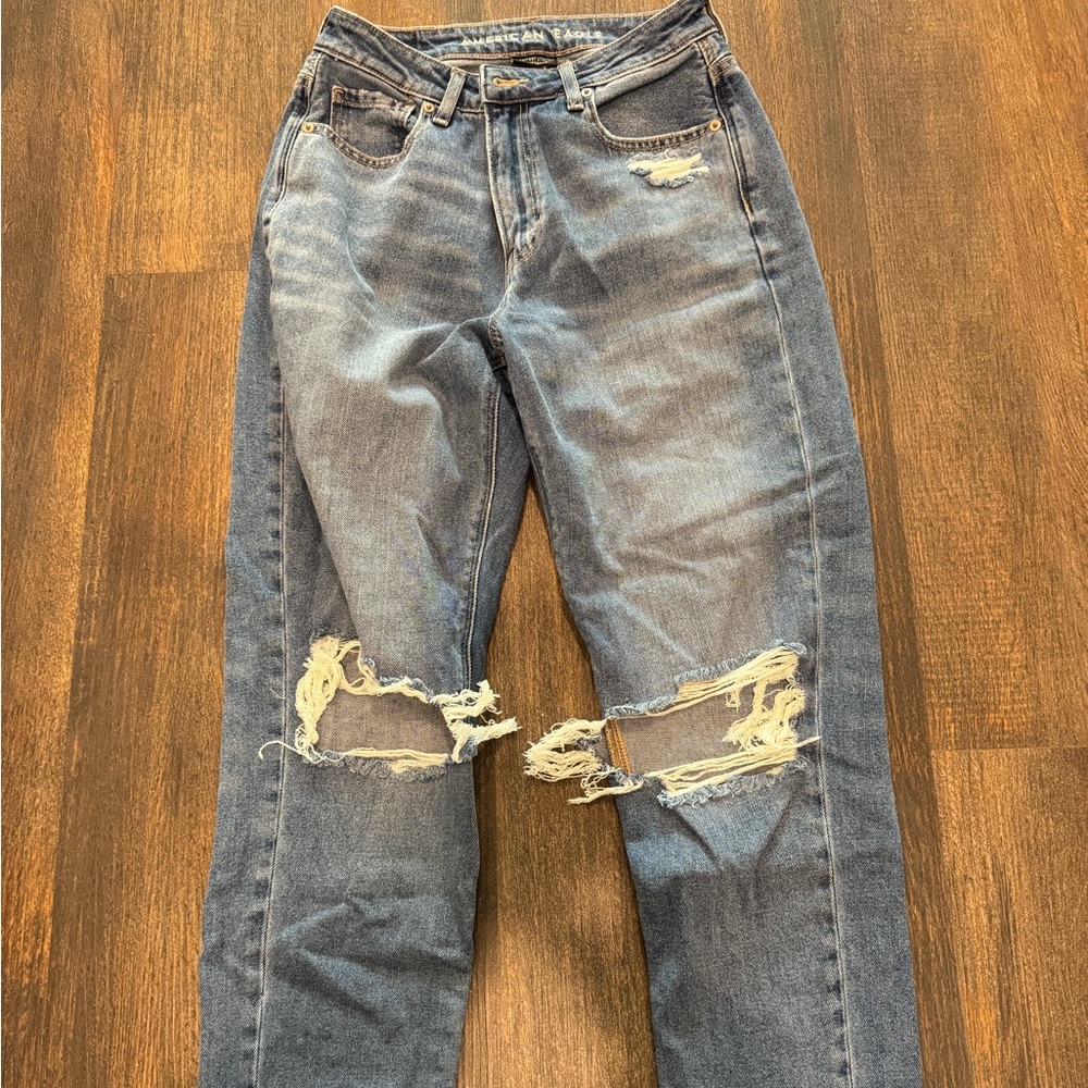 American Eagle Mom Jeans
